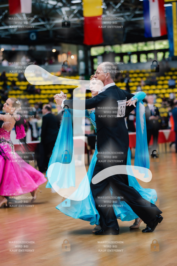Hessen Tanzt WDSF Open Senior III Standard 115th (323) Maik Rose _ Katrin Rose (TSV Grün-Gold Erfurt)-2025-05-17-8120 | Webshop for digital downloads and prints of dance sport, event & show photographer Julian Link - Realisiert mit Pictrs.com