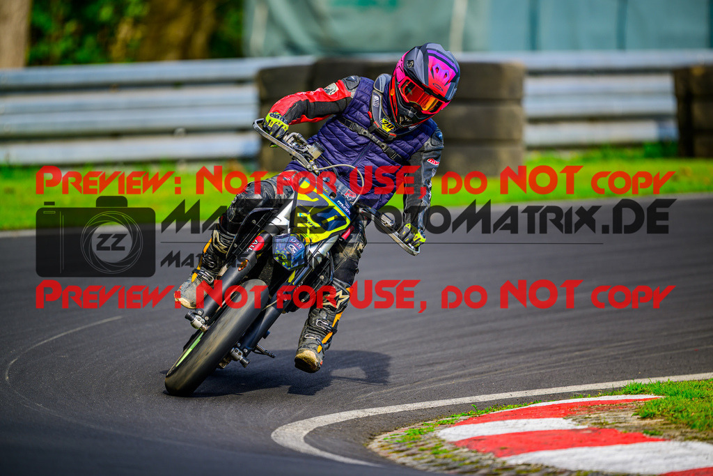 MaZZes_Fotomatrix_20251003_6007705_3385 | S4