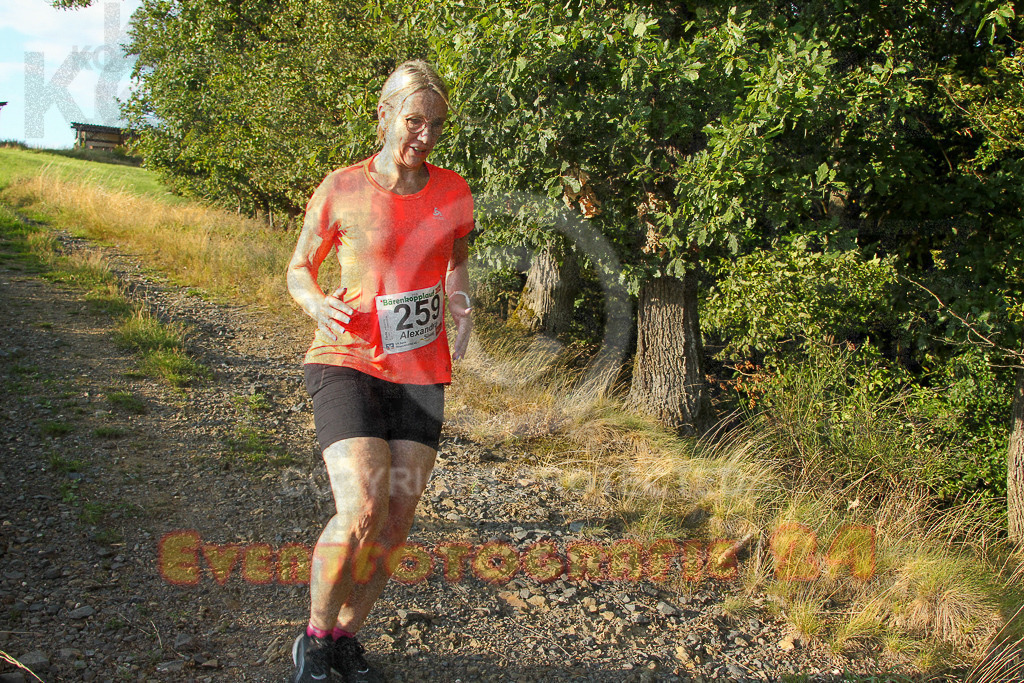 250801_1927_EV4_8731 | Sportfotografie im Rhein-Sieg Kreis, Köln, Bonn, NRW, Rheinland Pfalz, Hessen, etc. Unser Tätigkeitsfeld umfasst den Laufsport vom Volkslauf über den Marathon, Duathlon, Triathon bis zum Ultralauf wie Kölnpfad Ultra oder Schindertrail.