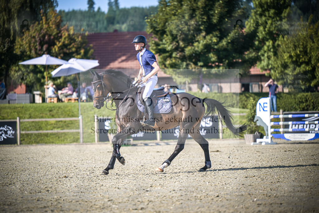 DOS_3079 | Entdecke hochwertige Reitturnierfotos von Foto Oger. Professionell, emotional und authentisch – jetzt Lieblingsmomente im Shop bestellen. - Realisiert mit Pictrs.com