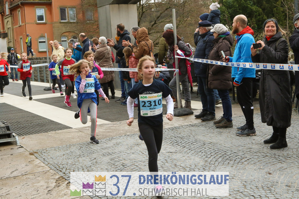 AOK JuniorCup 400m | 3Koenigslauf 2023 - Realisiert mit Pictrs.com