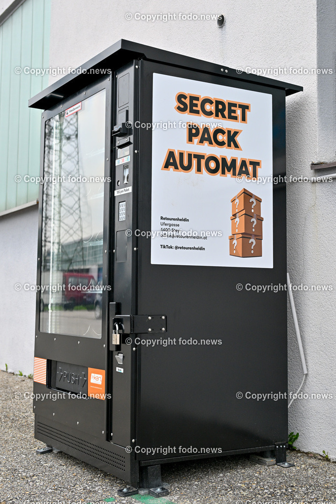 Steyr_ Secret Pack Automat_ 08.05.2024-6 | 08.05.2024, Steyr, AUT, Steyr, im Bild Secret Pack Automat, nicht abgeholte Pakete, Amazon