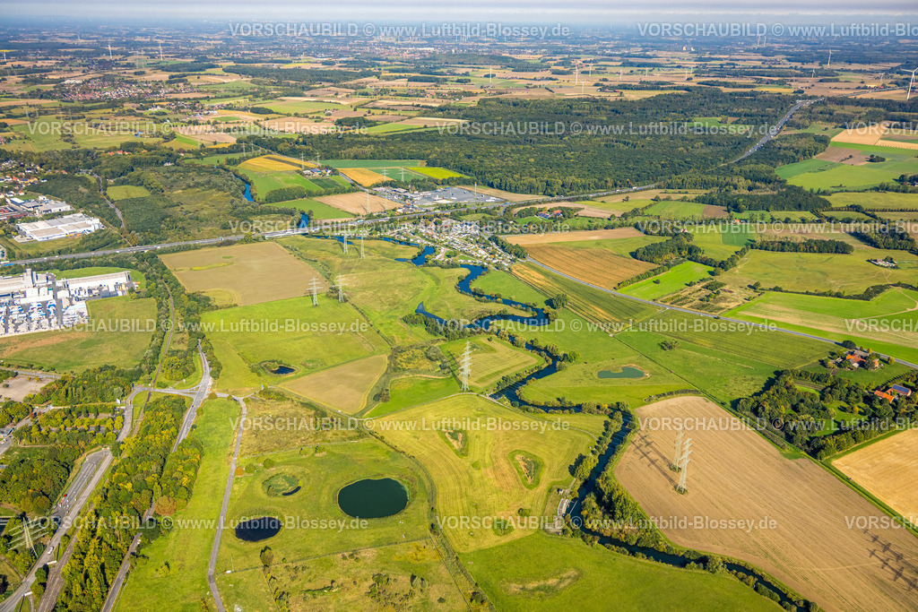 Hamm250900785 | Luftbild, Fluss Lippe Flussmäander Auenlandschaft Schmehauser Mersch, Wiesen und Felder, angedachte Autobahn A2 Anschlussstelle Siegenbeckstraße, Uentrop, Hamm, Ruhrgebiet, Nordrhein-Westfalen, Deutschland