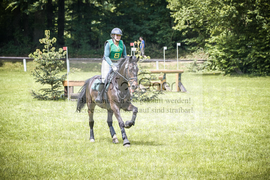 DOS_6873 | Entdecke hochwertige Reitturnierfotos von Foto Oger. Professionell, emotional und authentisch – jetzt Lieblingsmomente im Shop bestellen.Deutschlandweite Turnierfotografie. - Realisiert mit Pictrs.com