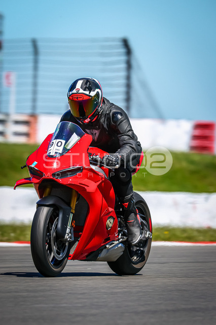 0090-260526NBR-015_90 | Deine Full-Service-Agentur für ✔️Videoproduktionen und ✔️Motorsportfotografie Jetzt Angebot anfragen!