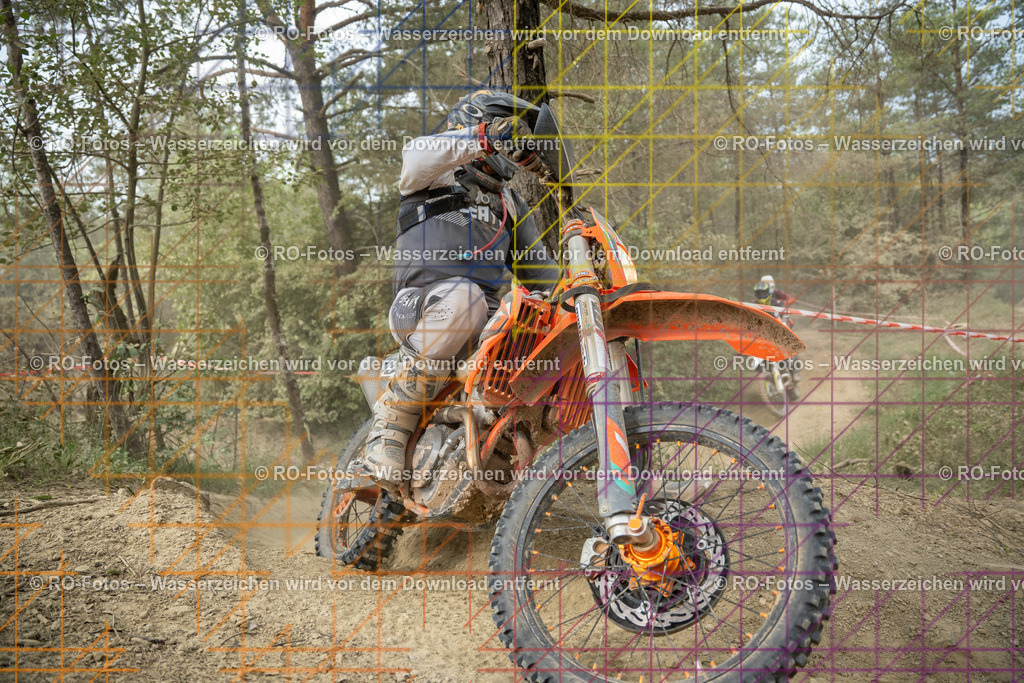 Niederwürzbach 4 Lauf-921 | Sportfotografie von RO-Fotos: Motorsport, Motocross, Enduro, Laufveranstaltungen und Triathlon. Professionelle Fotos von Sportlern und Events. - Realisiert mit Pictrs.com