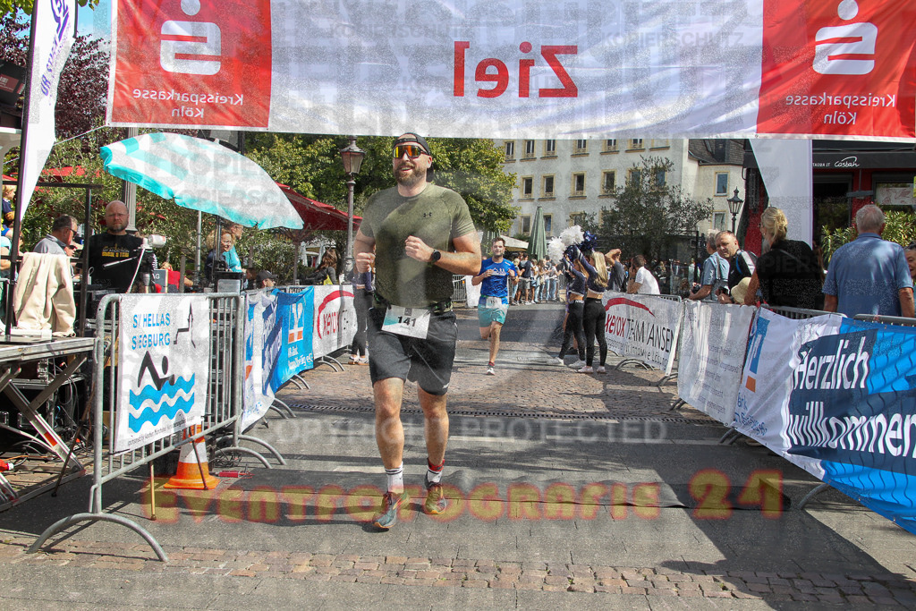 250824_1259_EV4_9740 | Sportfotografie im Rhein-Sieg Kreis, Köln, Bonn, NRW, Rheinland Pfalz, Hessen, etc. Unser Tätigkeitsfeld umfasst den Laufsport vom Volkslauf über den Marathon, Duathlon, Triathon bis zum Ultralauf wie Kölnpfad Ultra oder Schindertrail.