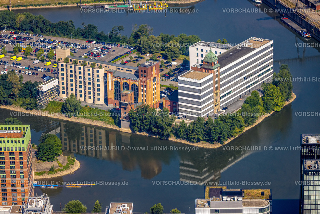 Duesseldorf220700995 | Luftbild, Medienhafen, Plange Mühle Klinikgebäude sowie Büro- und Wohngebäude, Hafen, Düsseldorf, Rheinland, Nordrhein-Westfalen, Deutschland