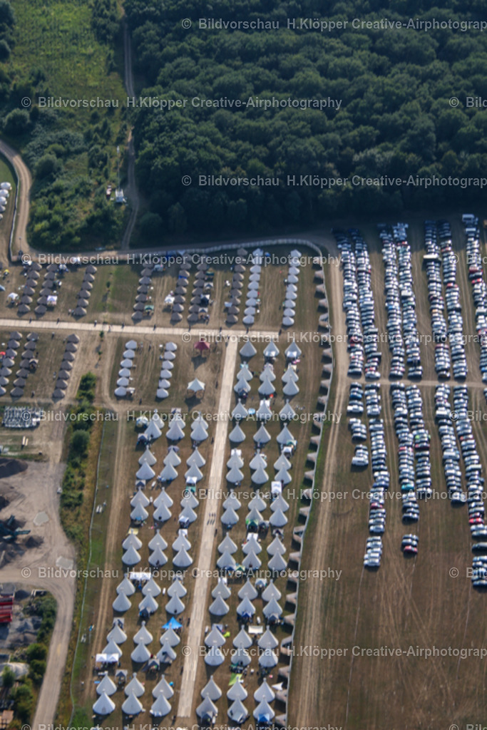 Weeze Parookaville 2022_ Creative_Airphotography H.Klöpper-6041 | Parookaville 2022 Weeze. Das größte Elektro Event Festival mit 220.000 Besucher. Zeltstadt - Realisiert mit Pictrs.com