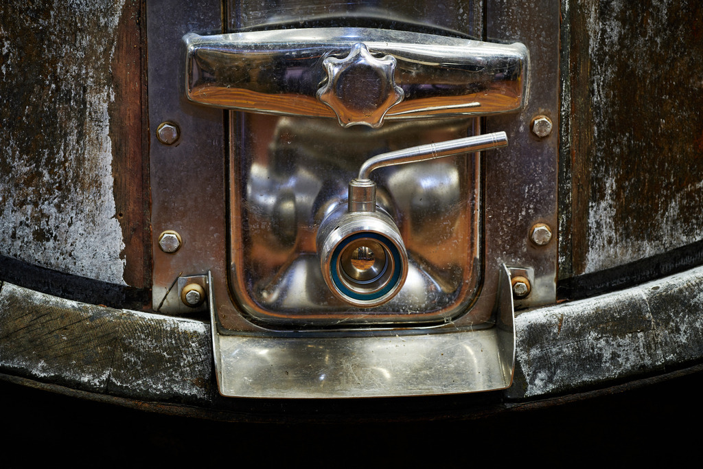 Stift Klosterneuburg | Niederösterreich, Austria - August 31, 2021; Stift Klosterneuburg; Detail im Weinkeller. - Realisiert mit Pictrs.com