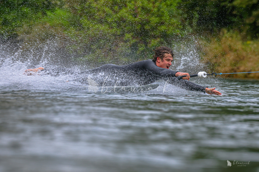 Closing Surf 2024 - 13. October 2024 | Closing Surf 2024Limmat, ZürichBild: Waltraud Blaurock | Blaurock Pix