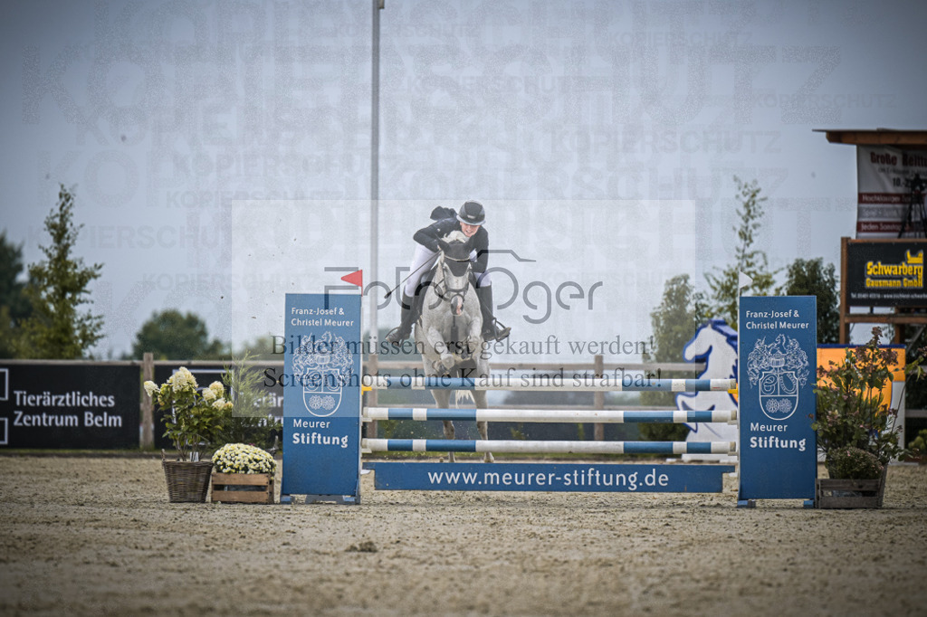 DOS_0573 | Entdecke hochwertige Reitturnierfotos von Foto Oger. Professionell, emotional und authentisch – jetzt Lieblingsmomente im Shop bestellen.Deutschlandweite Turnierfotografie. - Realisiert mit Pictrs.com