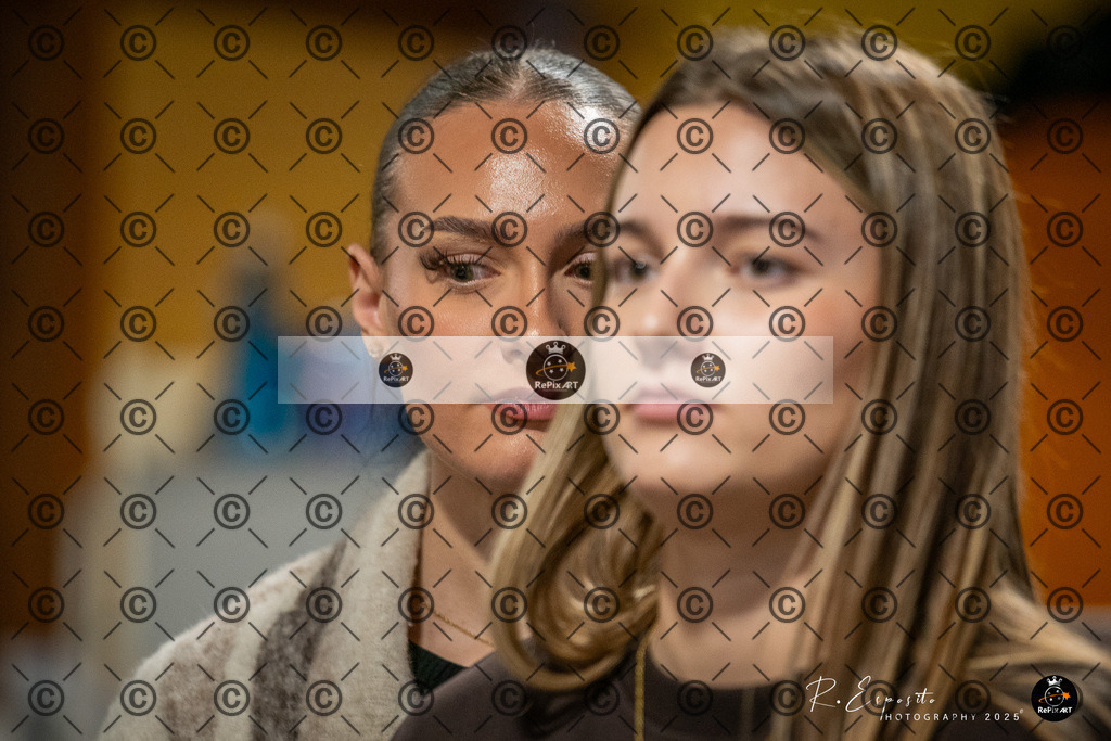 20251130_FCR-Hallenturnier-FF-17_RAW-3_033-5 | Sport und Naturfotografie von Roberto Esposito zeigt echte Momente Bewegung und die Schönheit der Natur. Ausdrucksstarke Bilder schaffen Emotionen.