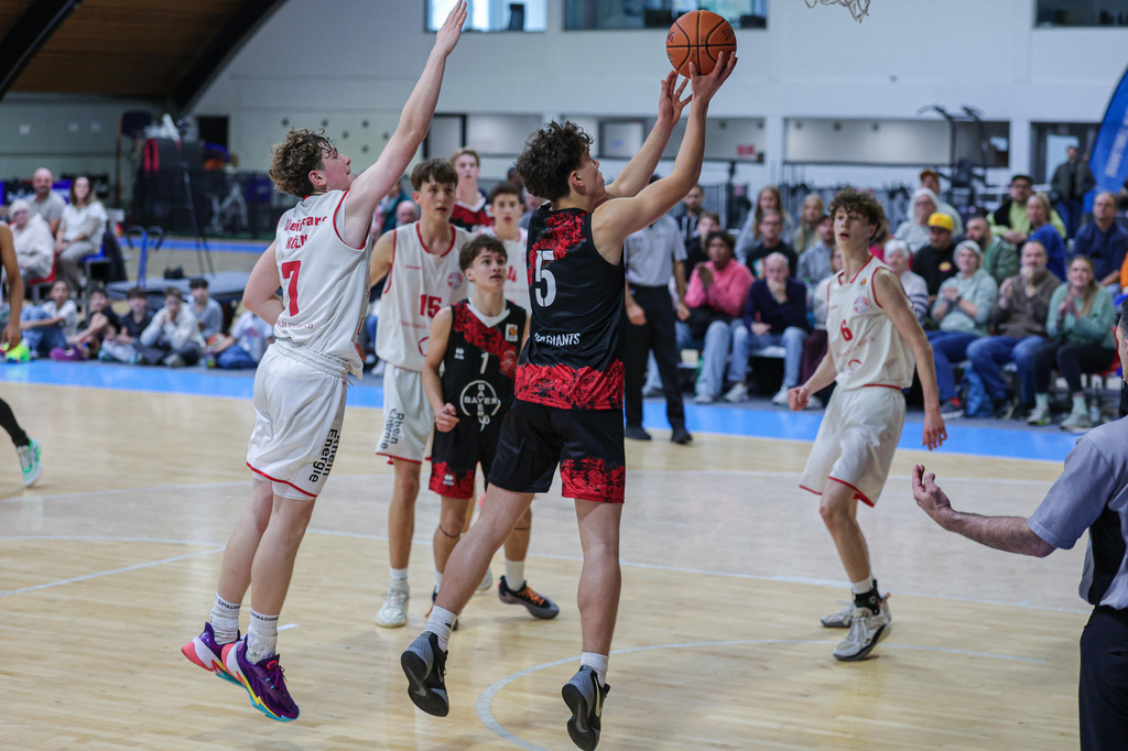 JBBL BAYER GIANTS @ BBV Rheinstars Köln-104 | Fotos von Basketballspielen aus dem Raum NRW fotografiert von Gero Mueller-Laschet und Daniel Schaefer - Realisiert mit Pictrs.com