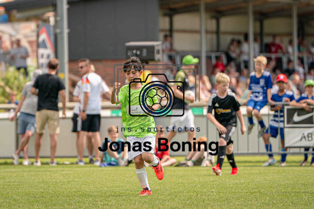 Fußball I E-Junioren I Saison 2025-2026 I OM-Cup Lüsche I Samstag  I 22888 | jns.sportfotos - Realisiert mit Pictrs.com