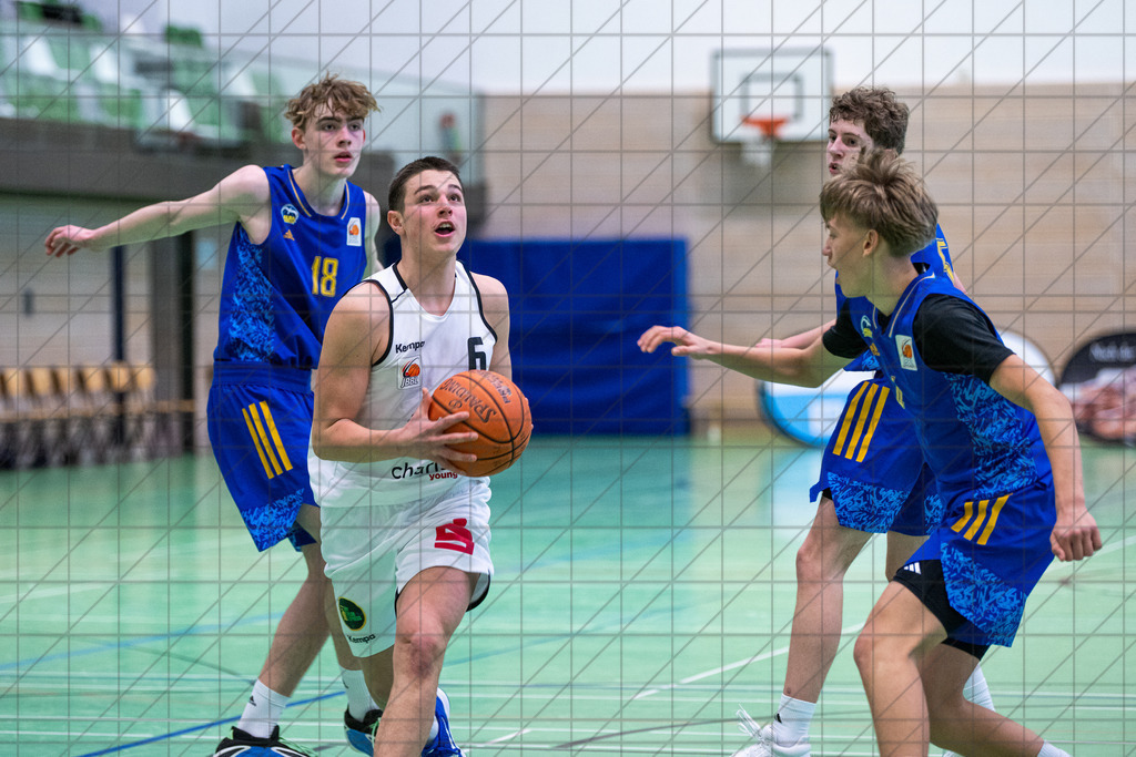 JBBL Relegation Gruppe 1 25/26 | Spieltag 12 | Charisma Young Bulls vs. SG Alba Wiesel Berlin | 18.01.26: JBBL Relegation Gruppe 1 25/26 | Spieltag 12 | Charisma Young Bulls vs. SG Alba Wiesel Berlin / Osnabrück / Deutschland  //   CREDIT:www.bullenfotos.de, Martin König, Hörner Weg 40, D-49078 Osnabrück, +4917663732967 // Nutzung und Weitergabe nur zu den vereinbarten Zwecken. Presseanfragen an Ersteller. Alle Rechte beim Ersteller. Honorierung nach MFM. - Realisiert mit Pictrs.com