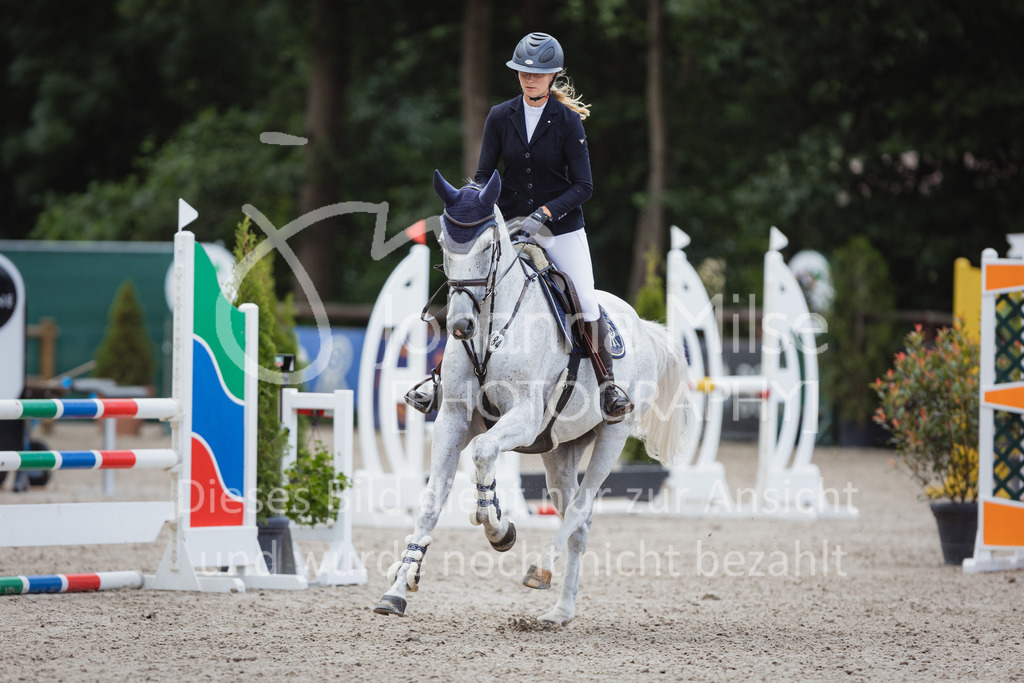 220705_Mühlen_SprPf-A3-365 | Late Entry Mühlen
05.07.2022
03 Springpferde-A**, 4-6jährige Pferde