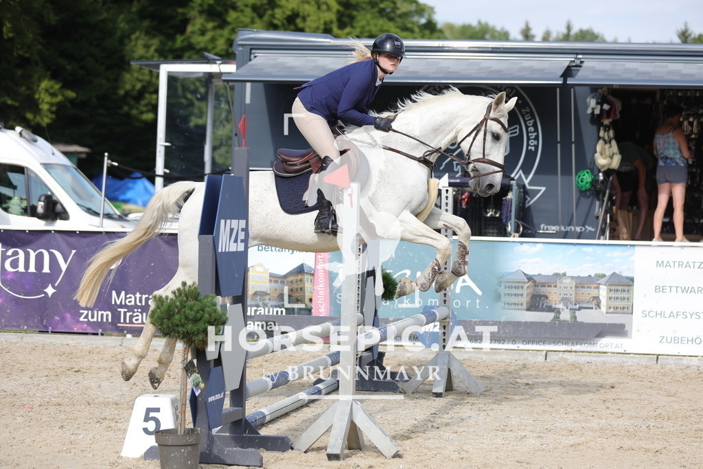 0P6A5934 | Willkommen bei Brunnmayr - Design & Fotografie – Ihrem Spezialisten für Reitturniere und Pferdeveranstaltungen in Oberösterreich, Salzburg und Bayern! Seit über 17 Jahren sind wir leidenschaftlich dabei.