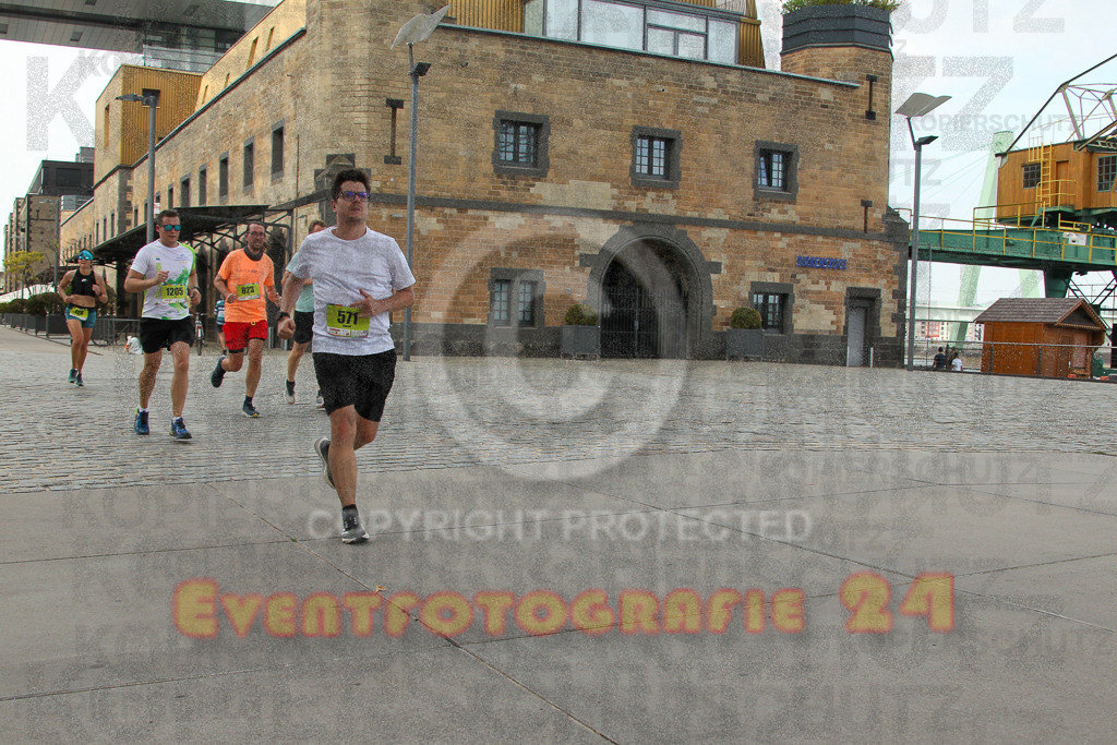 250920_1520_EV4_8494 | Sportfotografie im Rhein-Sieg Kreis, Köln, Bonn, NRW, Rheinland Pfalz, Hessen, etc. Unser Tätigkeitsfeld umfasst den Laufsport vom Volkslauf über den Marathon, Duathlon, Triathon bis zum Ultralauf wie Kölnpfad Ultra oder Schindertrail.
