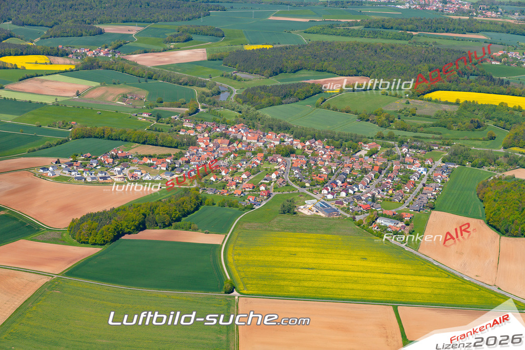 Das Luftbild der Stadt Gerach wurde 2019 vom Flugzeug heraus erstellt (keine Drohne) Aufnahmehöhe ca.400 Meter- hohe Auflösung- beste Druck-Qualität garantiert!