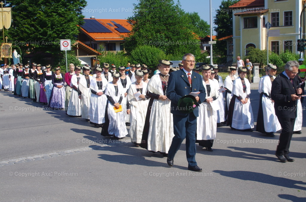 IMGP3321 | fotografiert von Axel PollmannLeonhardi Wallfahrt Benediktbeuern und Murnau, Fronleichnam, Fasching, Landschaft im Loisachtal und Benediktbeuern  - Realisiert mit Pictrs.com