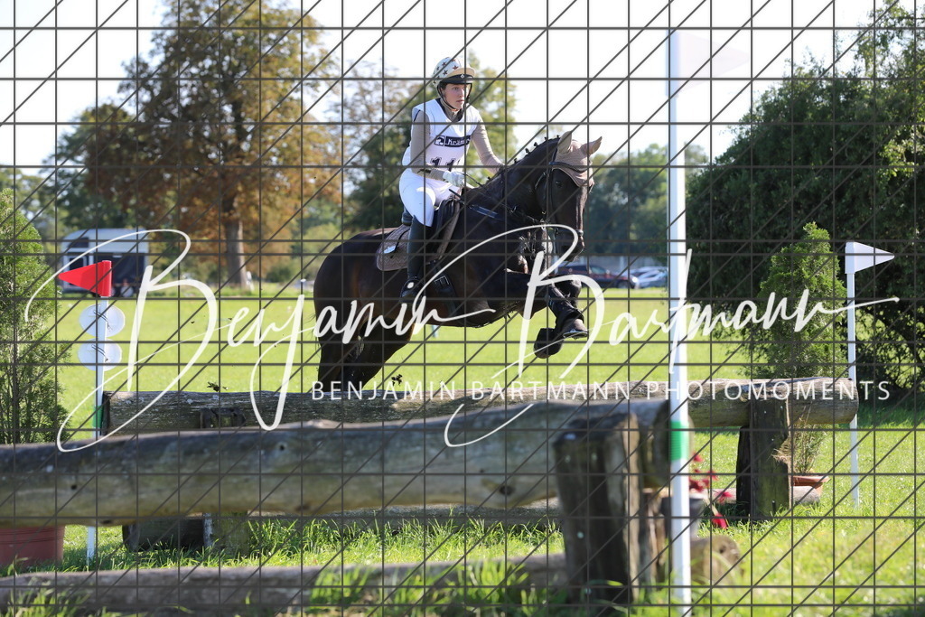 AZ2A1071 | Benjamin Bartmann Photomoments