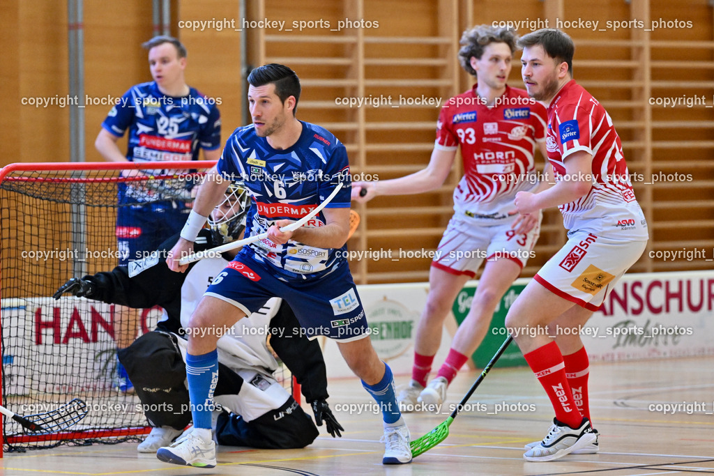 VSV Unihockey vs. KAC Floorball | #6 Timo Schmid VSV Unihockey, #21 Tobias Grabner KAC Floorball, VSV Unihockey vs. KAC Floorball, VSV Unihockey vs. KAC Floorball am 12.04.2025 in Villach (Ballspielhalle St. Martin), Austria, (Photo by Bernd Stefan)