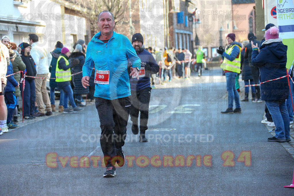 241201_1243_EX1_3227 | Sportfotografie im Rhein-Sieg Kreis, Köln, Bonn, NRW, Rheinland Pfalz, Hessen, etc. Unser Tätigkeitsfeld umfasst den Laufsport vom Volkslauf über den Marathon, Duathlon, Triathon bis zum Ultralauf wie Kölnpfad Ultra oder Schindertrail.