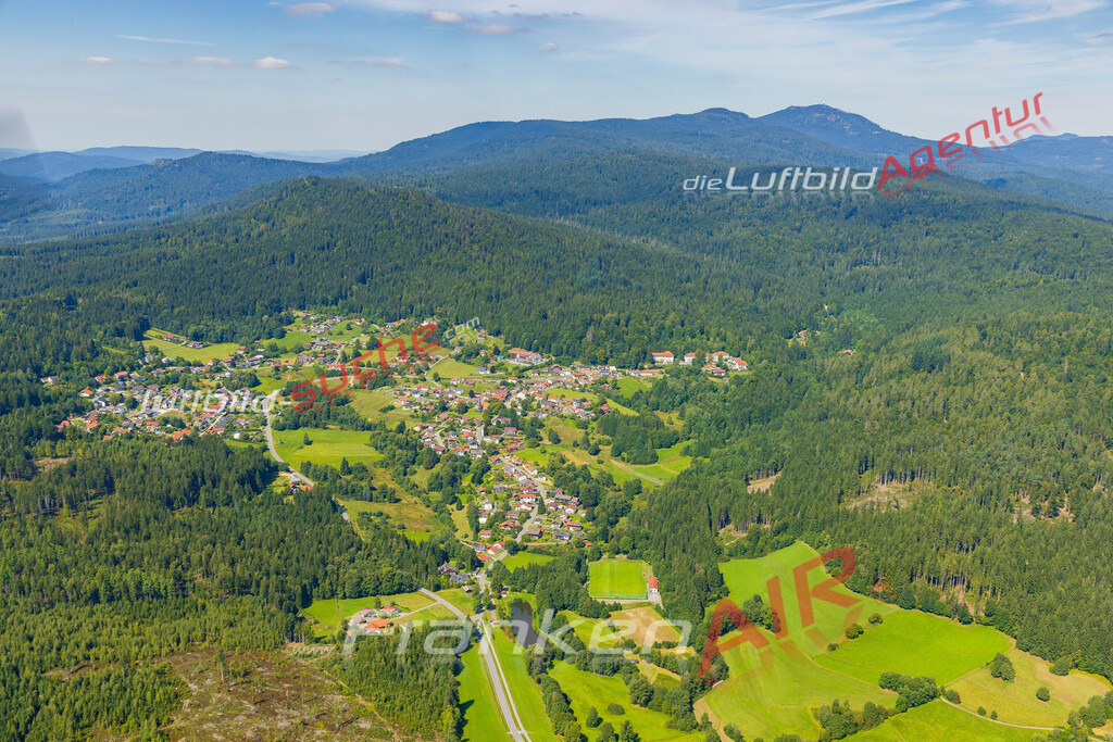 rabenstein-zwiesel-heimat-luftaufnahmen-7510-jahr-2025 | Luftbild Vs Google Maps  Rabenstein  Zwiesel -Das Luftbild wurde 2025 vom UL-Flugzeug heraus erstellt ( keine Drohne ) - Hochauflösende Luftaufnahme -Nicht vergleichbar mit Google Maps oder Satelittenbilder- Die Geschenkidee !Mit Lizenz und Bildrechte bestellbar