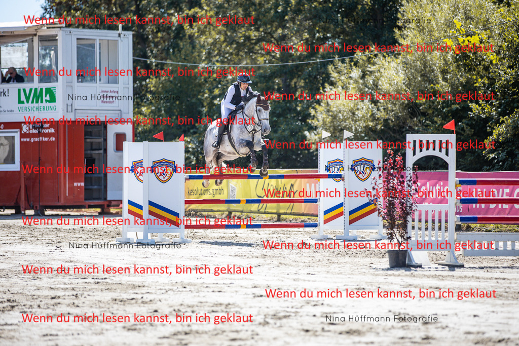 BK1A6321 | Turnierbilder Turnierfotos Nina Hüffmann Turnierfotografie Pferdefotografie Tierzeichnung Haustierzeichnung Pferdezeichnung Hundezeichnung Videograf  - Realisiert mit Pictrs.com