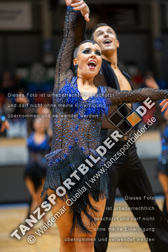 20260328-00477 | Hier finden Sie Tanz Bilder vom Latein und Standard Formationen tanzen. Sportbilder vom Tanzsport. Schöne Fotos und von Weltmeisterschaft, Europameisterschaft, Bundesliga, Regionalliga, Oberliga und Landesliga sowie von GOC Stuttgart, DanceComp, WM Bremen