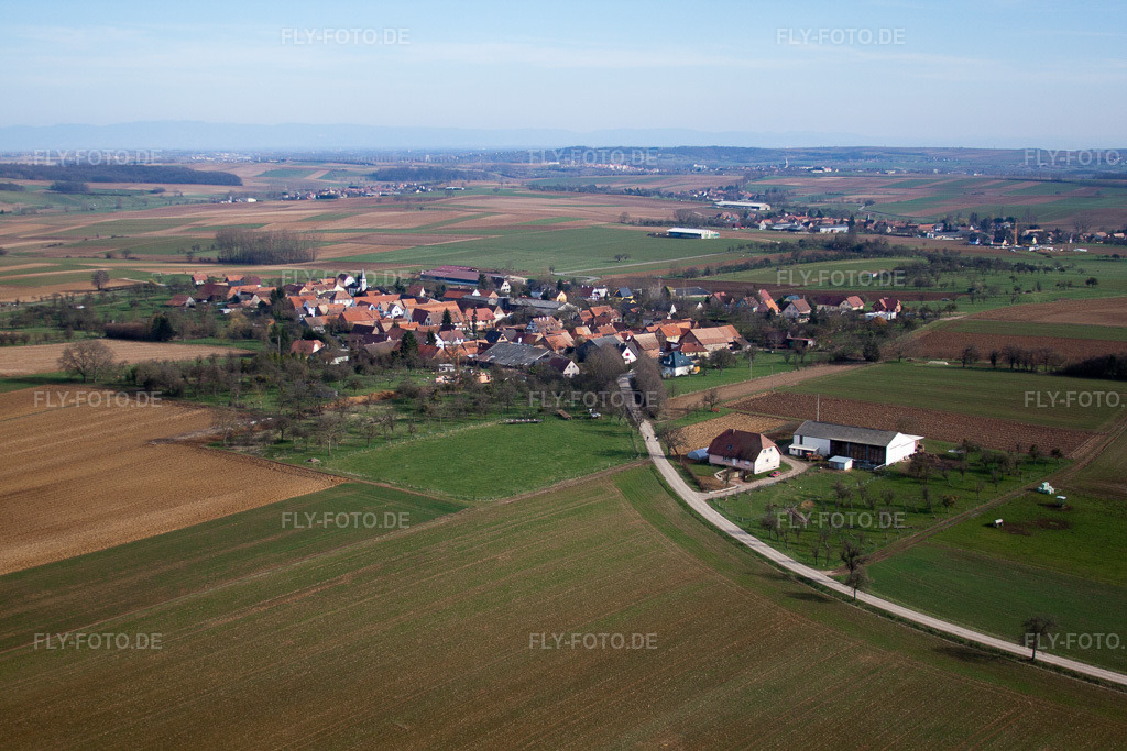 Luftbild: Ortsansicht in Zœbersdorf im Bundesland Bas-Rhin in Frankreich. Foto: IMG_38587.jpg vom 20.03.2011 durch Werner Riehm/FLY-FOTO.de