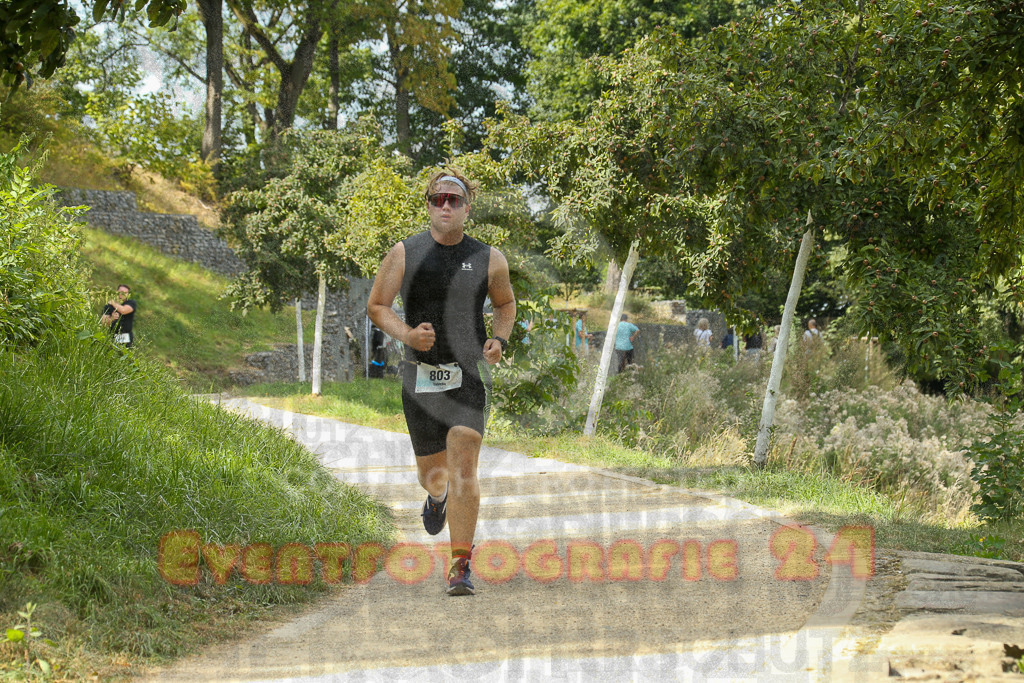 250824_1511_EX1_8644 | Sportfotografie im Rhein-Sieg Kreis, Köln, Bonn, NRW, Rheinland Pfalz, Hessen, etc. Unser Tätigkeitsfeld umfasst den Laufsport vom Volkslauf über den Marathon, Duathlon, Triathon bis zum Ultralauf wie Kölnpfad Ultra oder Schindertrail.