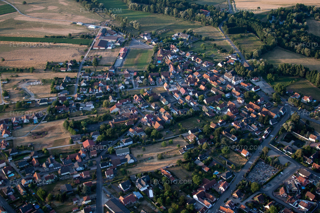 Aerial view: View of the town in Forstfeld in the state Bas-Rhin, France.Photo: IMG_67994.jpg taken on 06/19/2014 by Werner Riehm/FLY-FOTO.comResolution of the original: 4752 x 3168 px