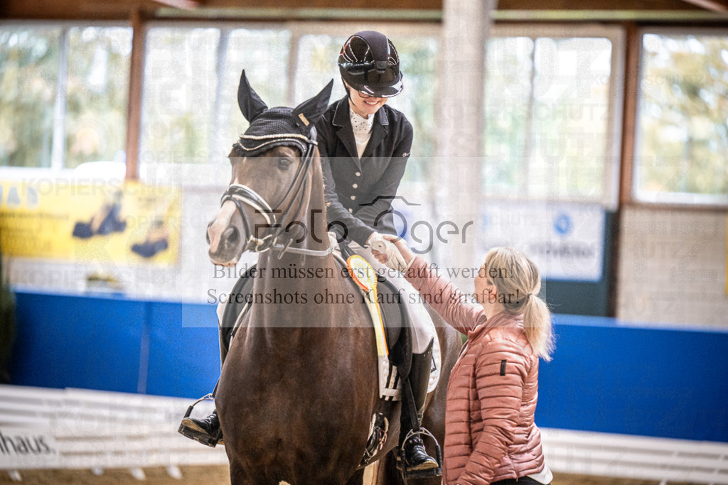 DOS_0019 | Entdecke hochwertige Reitturnierfotos von Foto Oger. Professionell, emotional und authentisch – jetzt Lieblingsmomente im Shop bestellen.Deutschlandweite Turnierfotografie. - Realisiert mit Pictrs.com