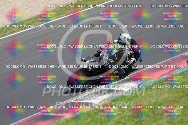 2025_08_10_PBK_32082 | Sportfotografie; SlowMotion; Video; Rennstrecke; Hafeneger; RSE; Speer; Trackday; Motorsportarena; Hockenheimring; Brno; Most; Barcelona; Valencia, Benny; Kaetzmer;
