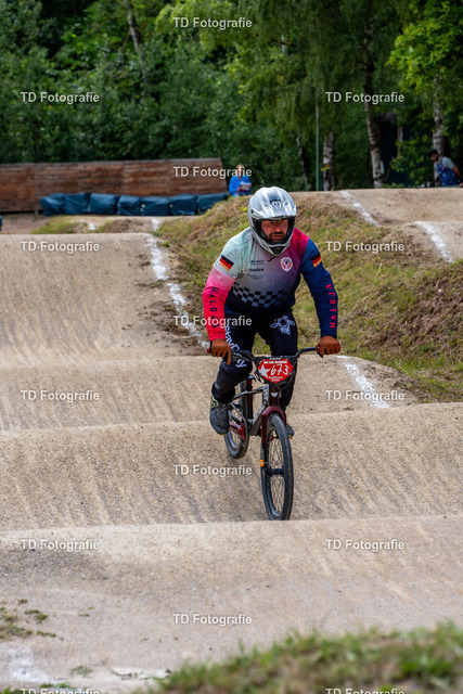 BayBMX2026-05494 | Fotogalerie von Thomas Dettweiler mit Eventbildern und lizenzfreien Fotos. Perfekt als Wandbild, für Büro, Website oder private Nutzung. - Realisiert mit Pictrs.com