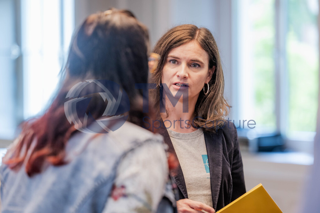 TM-20250605-0006 | Pressetermin mit Landesrätin Sara Schaar, Fachreferent für Jugend Joachim Zmölnig, der Dreikönigsaktion und Katholischen Jungschar.Spiegelsaal, Klagenfurt, Österreich.Copyright: TM Sportscapture/Matthias Trinkl