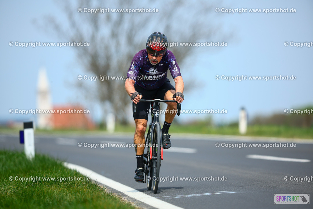 482_TRA56620 | Neusiedlersee Radmarathon 2026@sportshot_your_pictrs #yourpictures#roadtowm2029 #nrm #neusiedlerseeradmarathon #neusiedlersee #neusiedlerseetourismus #burgenland #mörbisch #nrm26 #burgenlandtourismus #voglundco #poweredbyburgenlandtourismus #radsport #rad #marathon #ucigranfondo #visitburgenland #ucigranfondoworldseries