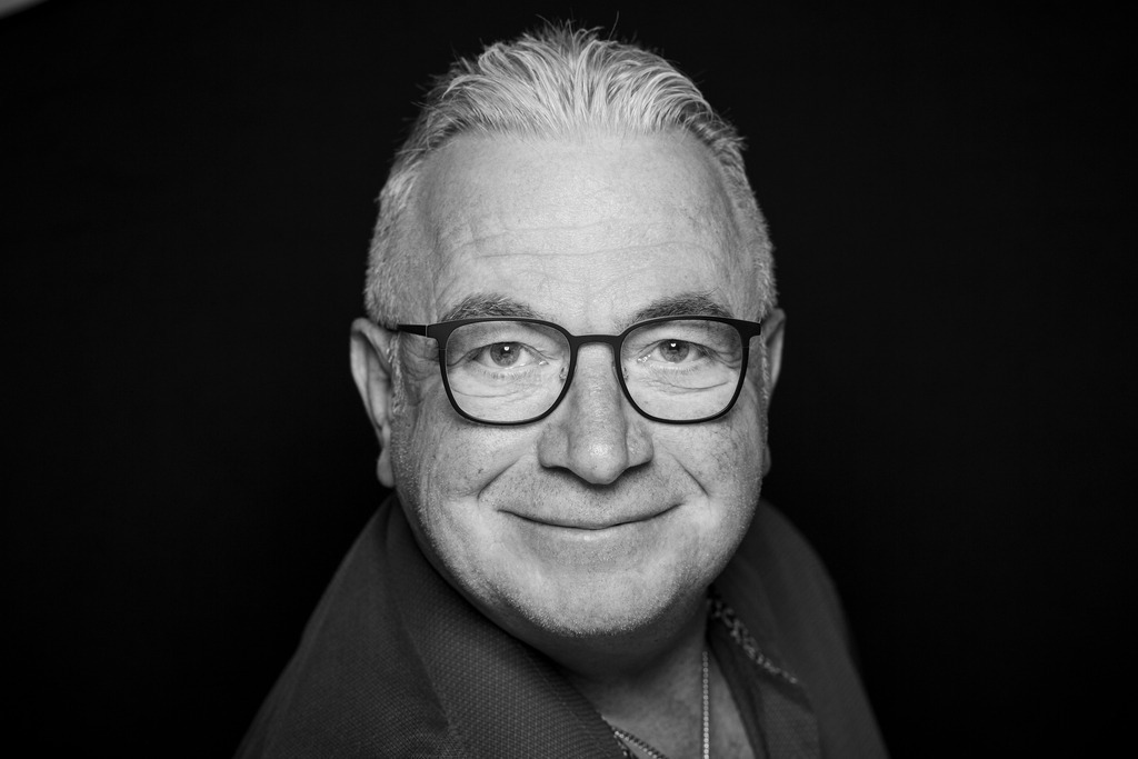 2024-05-01 Shooting_Bewerbungsshooting_240601-0071 | Click and Joy Shop - Realisiert mit Pictrs.com