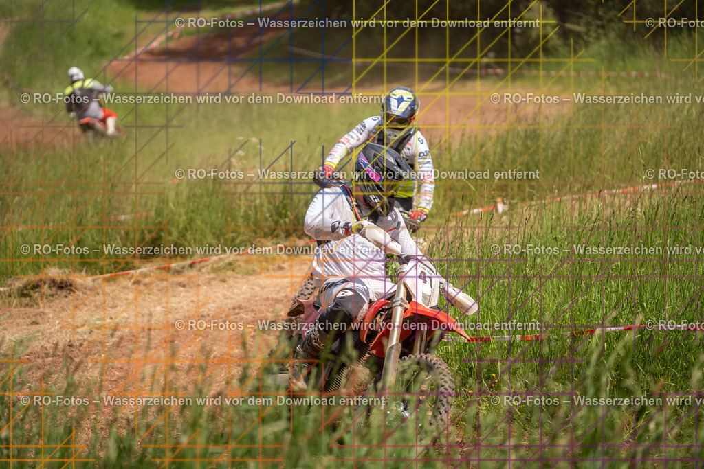 Wolfshausen 5 Lauf -487 | Sportfotografie von RO-Fotos: Motorsport, Motocross, Enduro, Laufveranstaltungen und Triathlon. Professionelle Fotos von Sportlern und Events. - Realisiert mit Pictrs.com