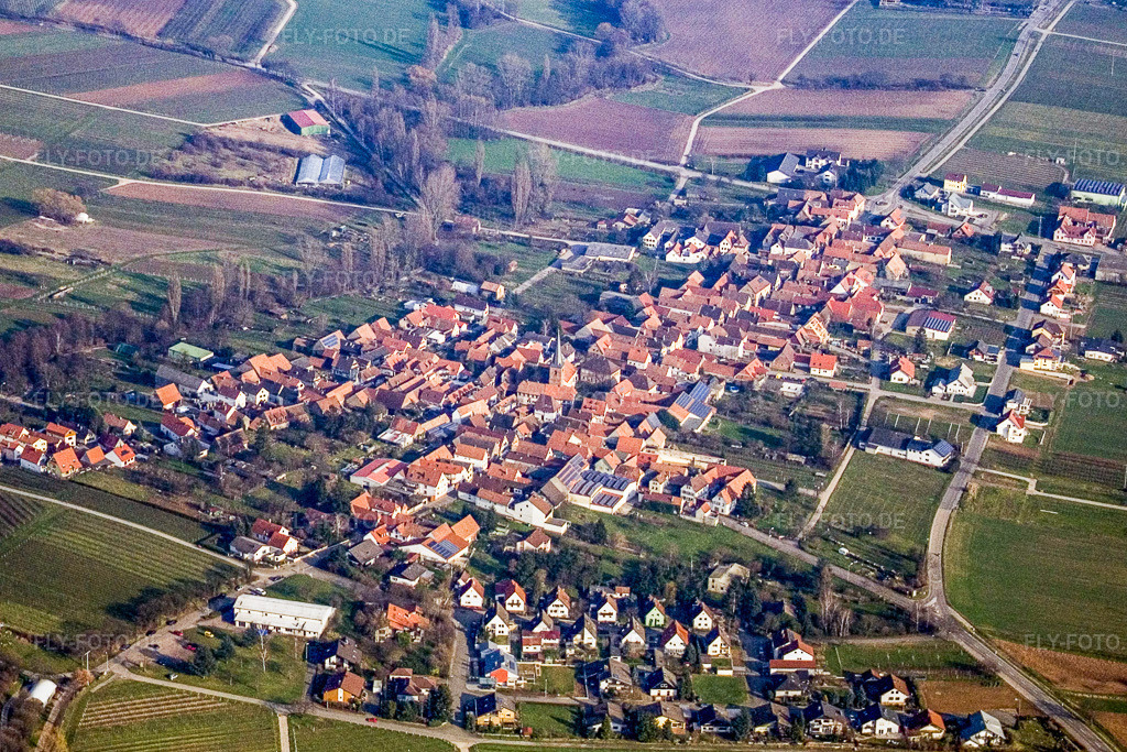 Luftbild: Winterdorf von Westen im Ortsteil Heuchelheim in Heuchelheim-Klingen im Bundesland Rheinland-Pfalz in Deutschland. Foto: IMG_5322.jpg vom 18.02.2007 durch Werner Riehm/FLY-FOTO.de