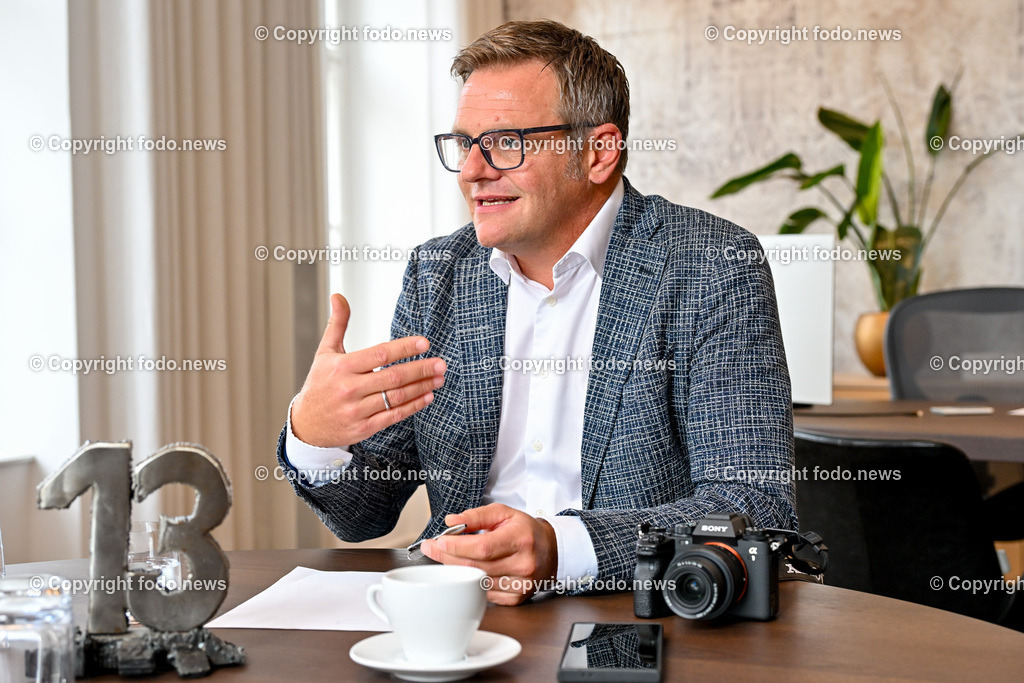 Hartlauer_ 24.09.2024-40 | 24.09.2024, Steyr, AUT, Hartlauer HandelsgesmbH im Bild Robert F. Hartlauer (Hartlauer HandelsgesmbH Kaufmann, Geschaeftsfuehrung)