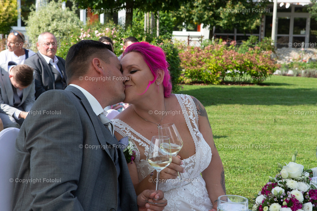 KERSTINFREDYHOCHZEIT_260822_84 | bilder, linz, photo, foto, fussball, sport, fotolui, bundesliga