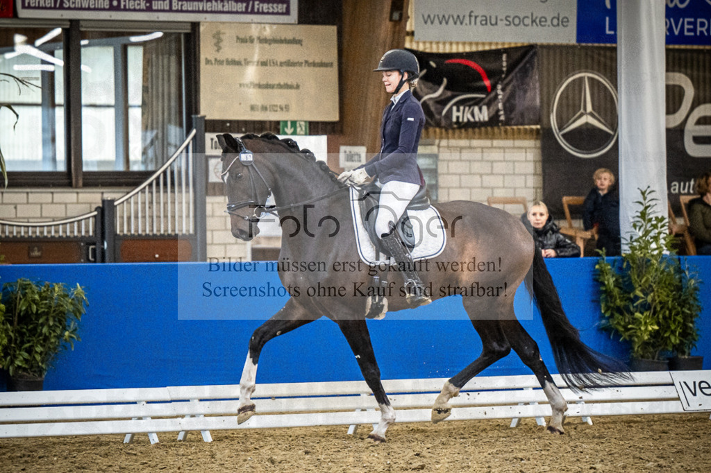 DOS_0675 | Entdecke hochwertige Reitturnierfotos von Foto Oger. Professionell, emotional und authentisch – jetzt Lieblingsmomente im Shop bestellen.Deutschlandweite Turnierfotografie. - Realisiert mit Pictrs.com