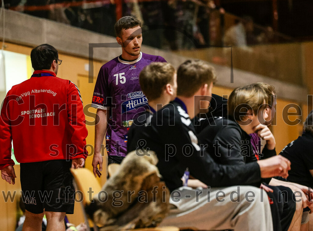 2024-02-24_050_SpVgg_Altenerding_gegen_SSG_Metten | Erding, Deutschland, 24.02.2024:
Handball, Bezirksoberliga Männer 2023 / 2024, 16. Spieltag, SpVgg Altenerding gegen SSG Metten, Endergebnis: 29:24

Ferdinand Menzel (SpVgg Altenerding, #75)

Foto: Christian Riedel / fotografie-riedel.net