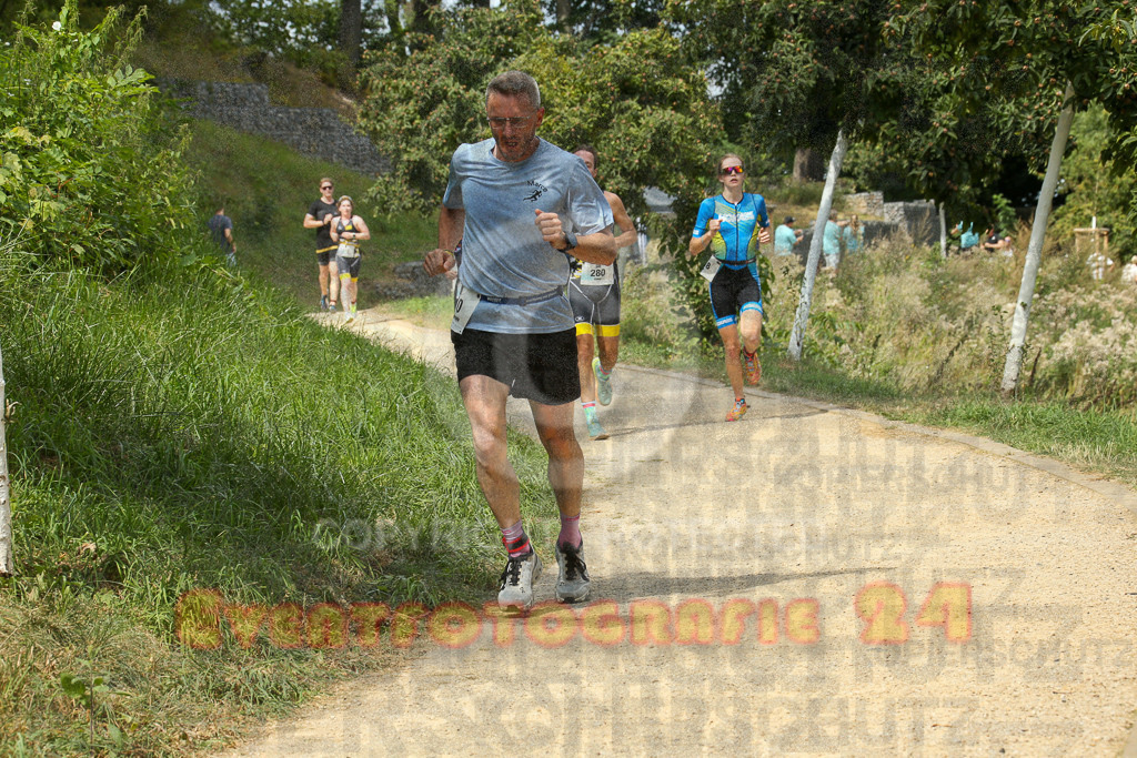 250824_1321_EX1_2117 | Sportfotografie im Rhein-Sieg Kreis, Köln, Bonn, NRW, Rheinland Pfalz, Hessen, etc. Unser Tätigkeitsfeld umfasst den Laufsport vom Volkslauf über den Marathon, Duathlon, Triathon bis zum Ultralauf wie Kölnpfad Ultra oder Schindertrail.