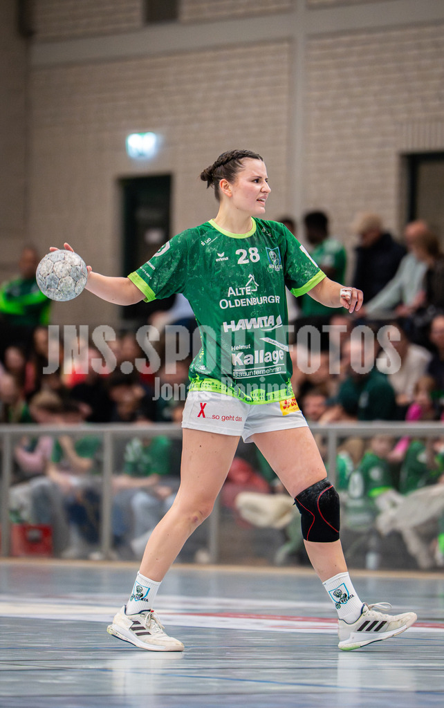 Handball I Frauen I Saison 2025-2026 I 3. Liga Staffel Nord I 13. Spieltag I SC SFN Vechta -Buxtehuder SV II-44 | Jette Dudda (28, SC SFN Vechta) - Realisiert mit Pictrs.com