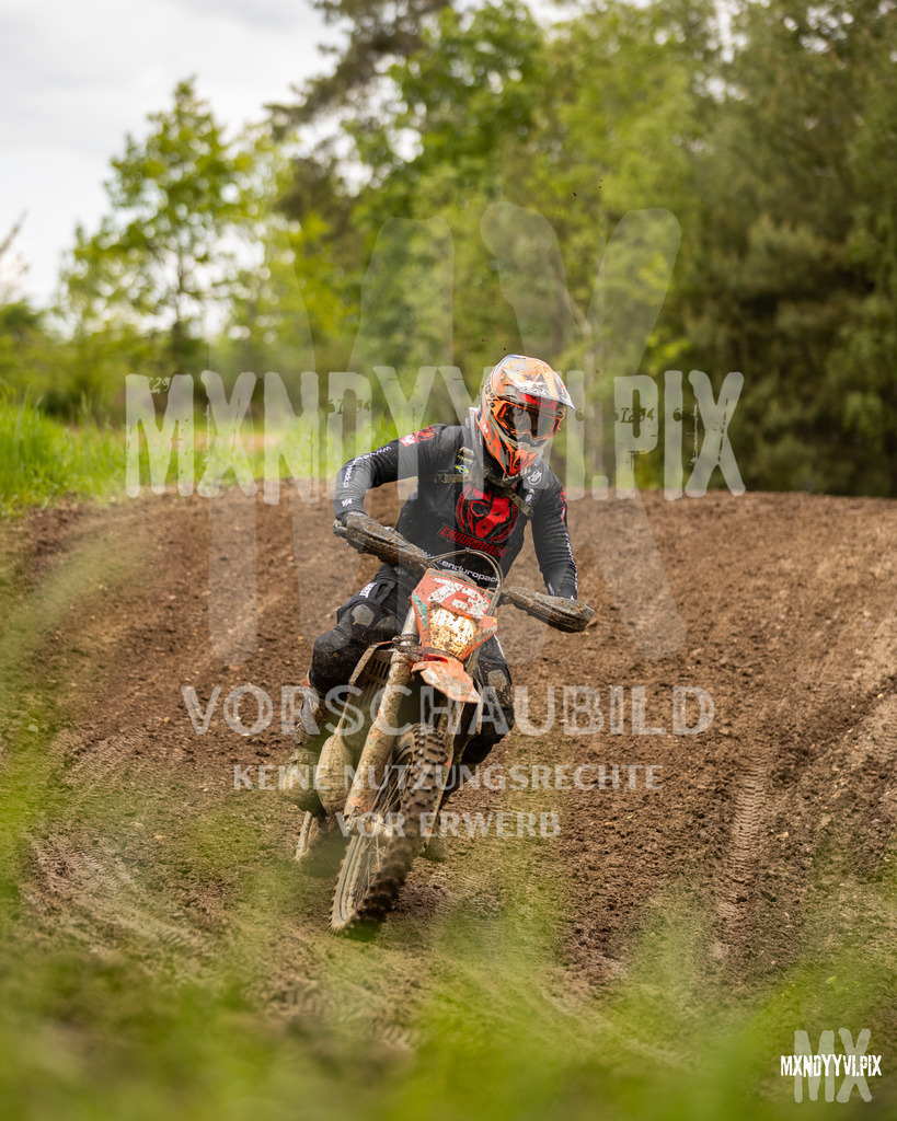 866A6875 | mxndyyvipix