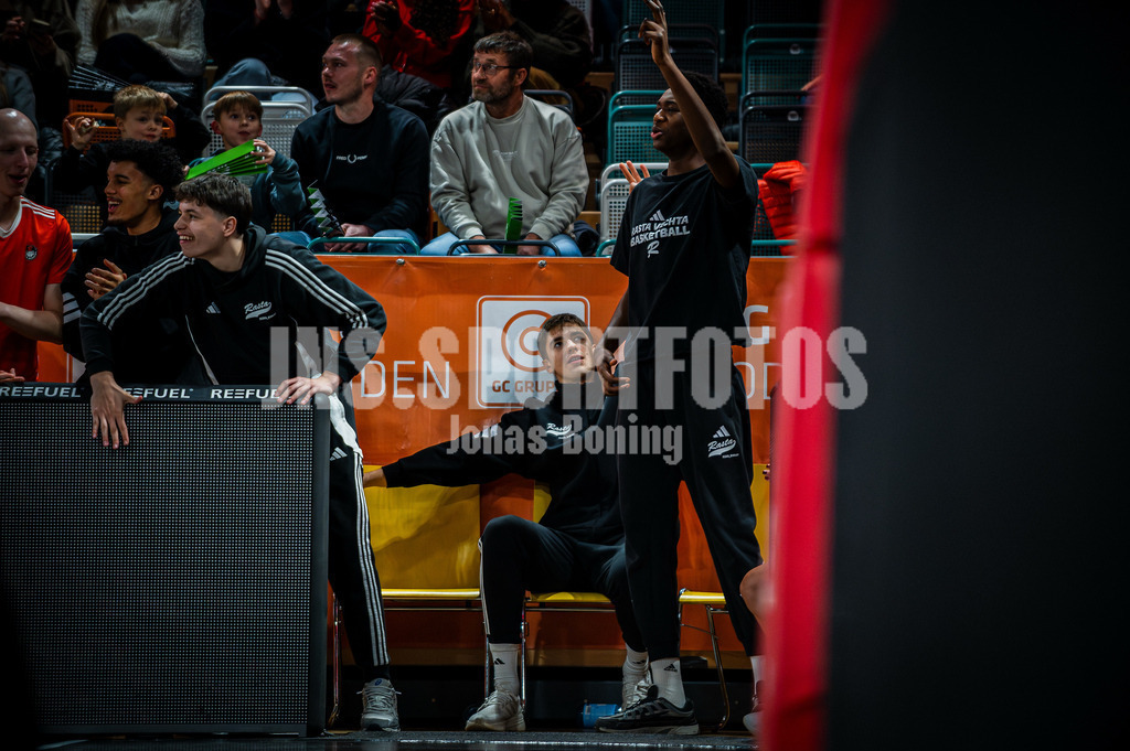 Rasta-40 | jns.sportfotos - Realisiert mit Pictrs.com